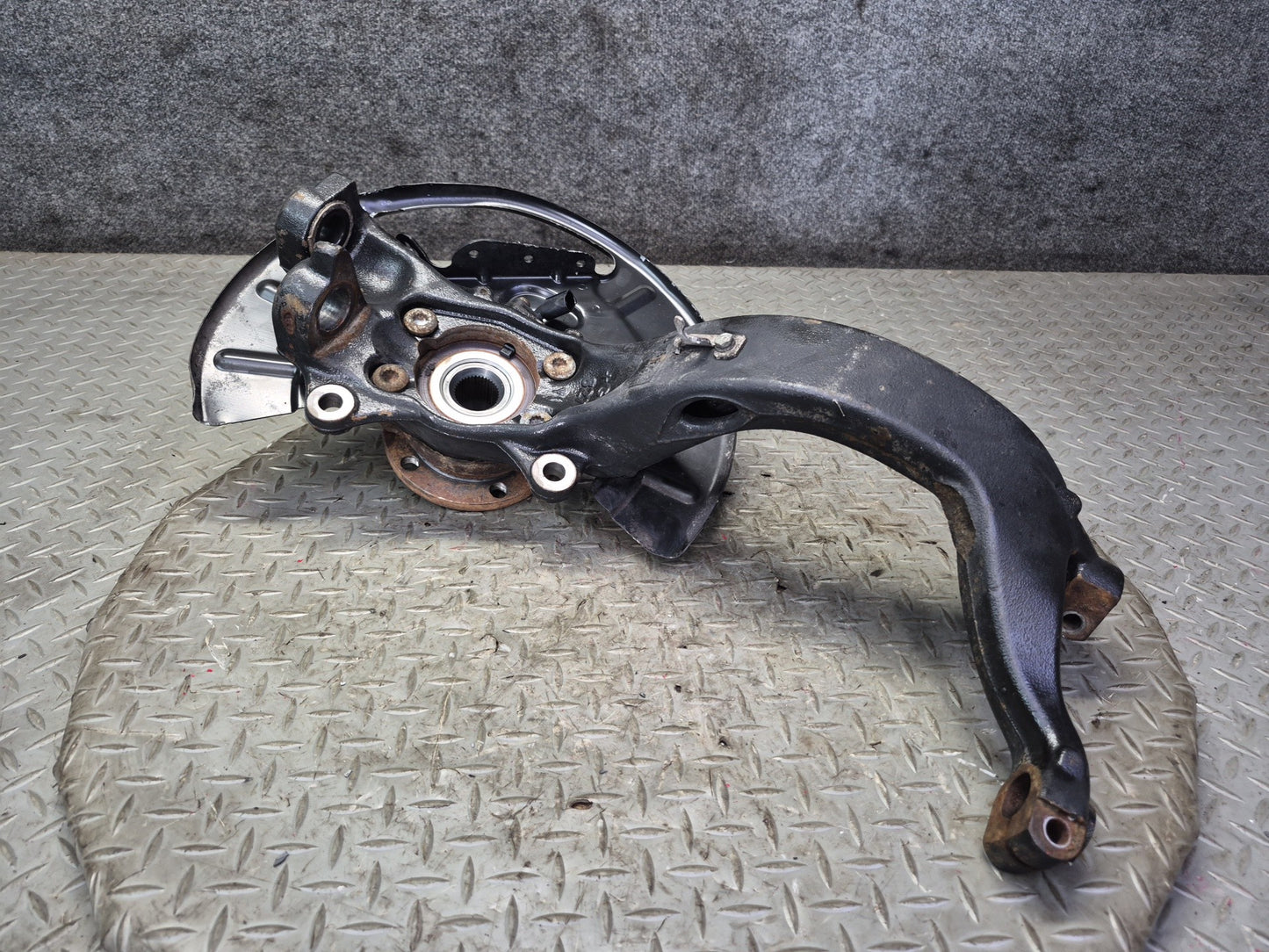 03-10 Bentley Continental GT AWD Front Right Spindle Knuckle Wheel Hub Bearing