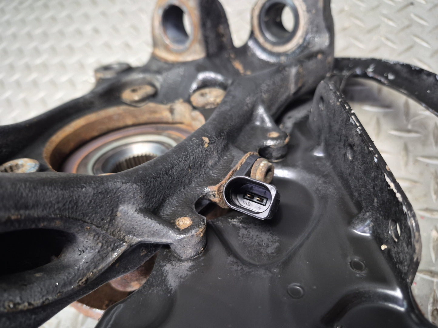 03-10 Bentley Continental GT AWD Front Right Spindle Knuckle Wheel Hub Bearing