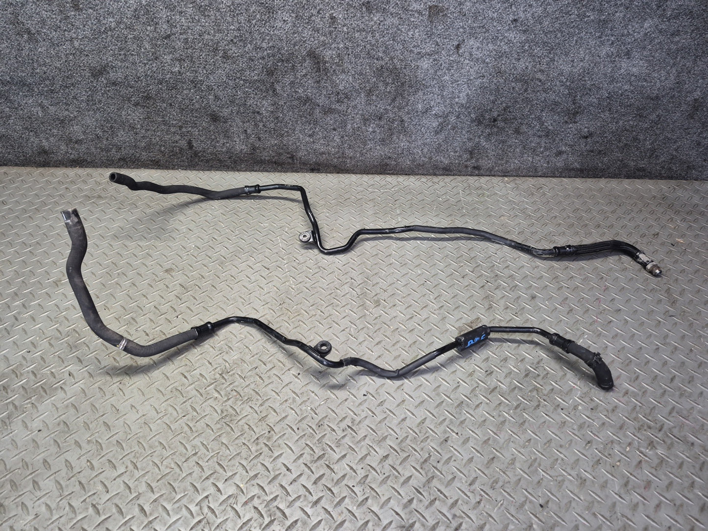 03-10 Bentley Continental GT A/T Transmission Oil Cooler Hose Pipe Line Set