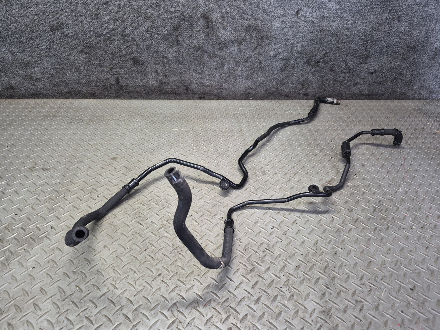 03-10 Bentley Continental GT A/T Transmission Oil Cooler Hose Pipe Line Set
