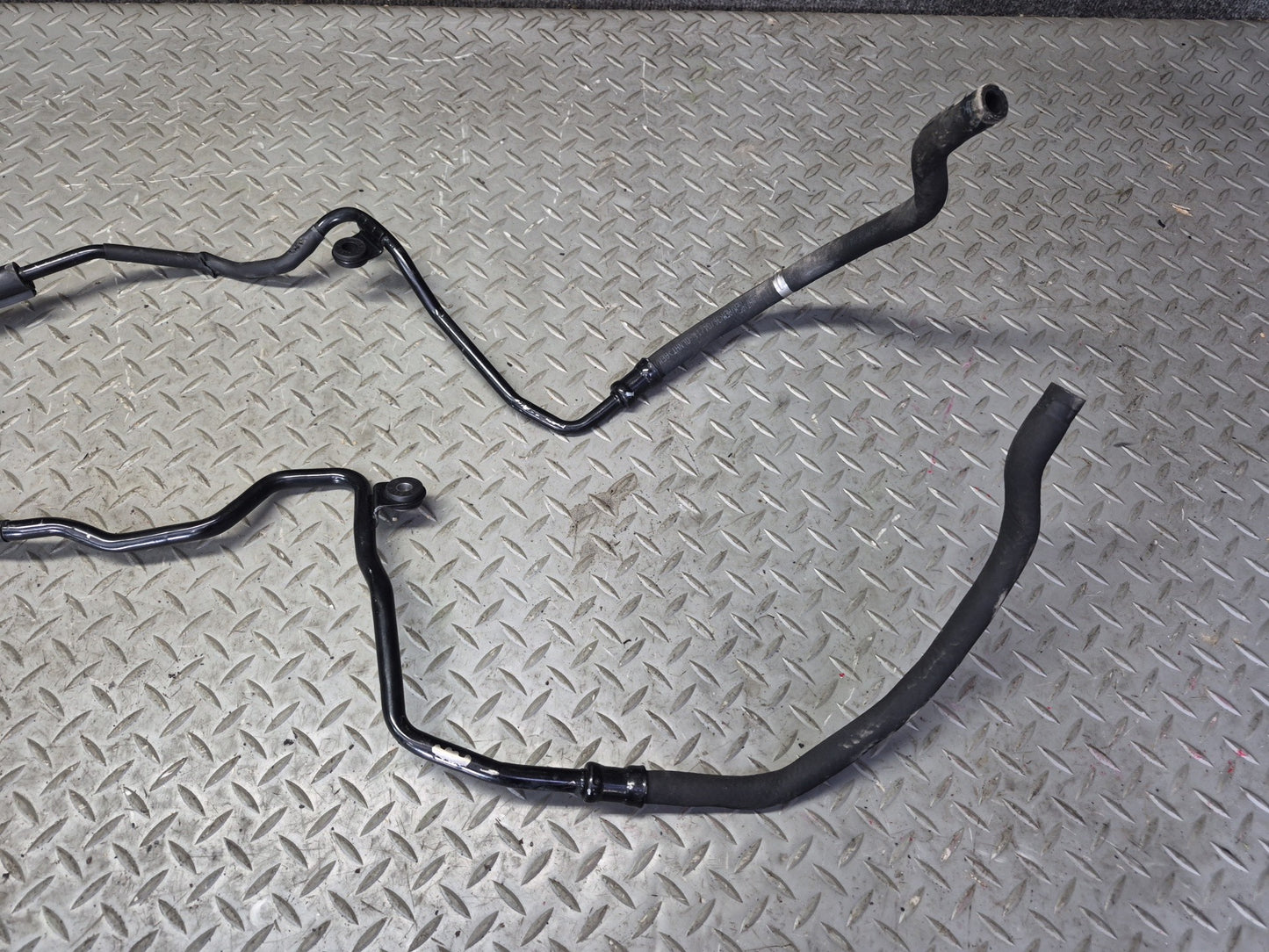 03-10 Bentley Continental GT A/T Transmission Oil Cooler Hose Pipe Line Set
