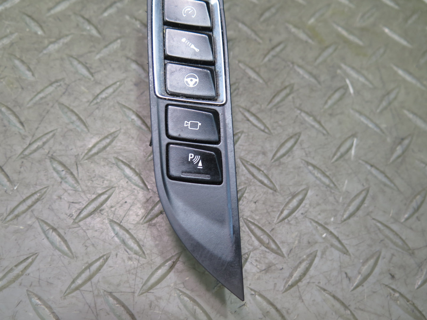 2015-2020 BMW F32 F33 F82 F83 M4  Console Traction PDC Multi Switch 7850482