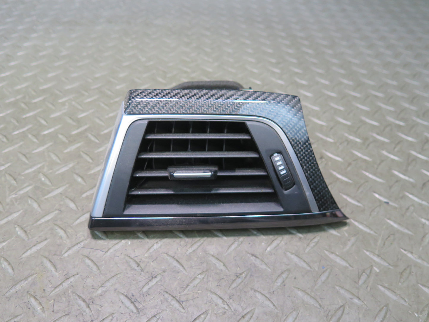 2015-2020 BMW F82 F83 M4 Left Driver A/C Air Vent Dash Grille Carbon Fiber