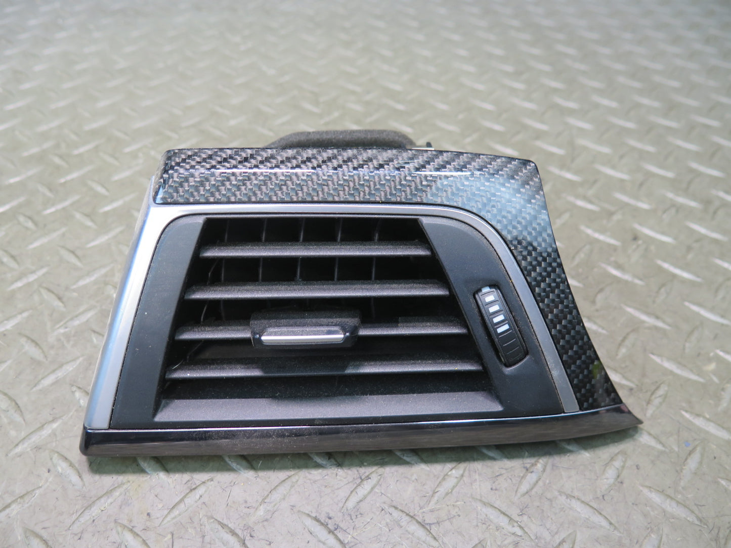 2015-2020 BMW F82 F83 M4 Left Driver A/C Air Vent Dash Grille Carbon Fiber