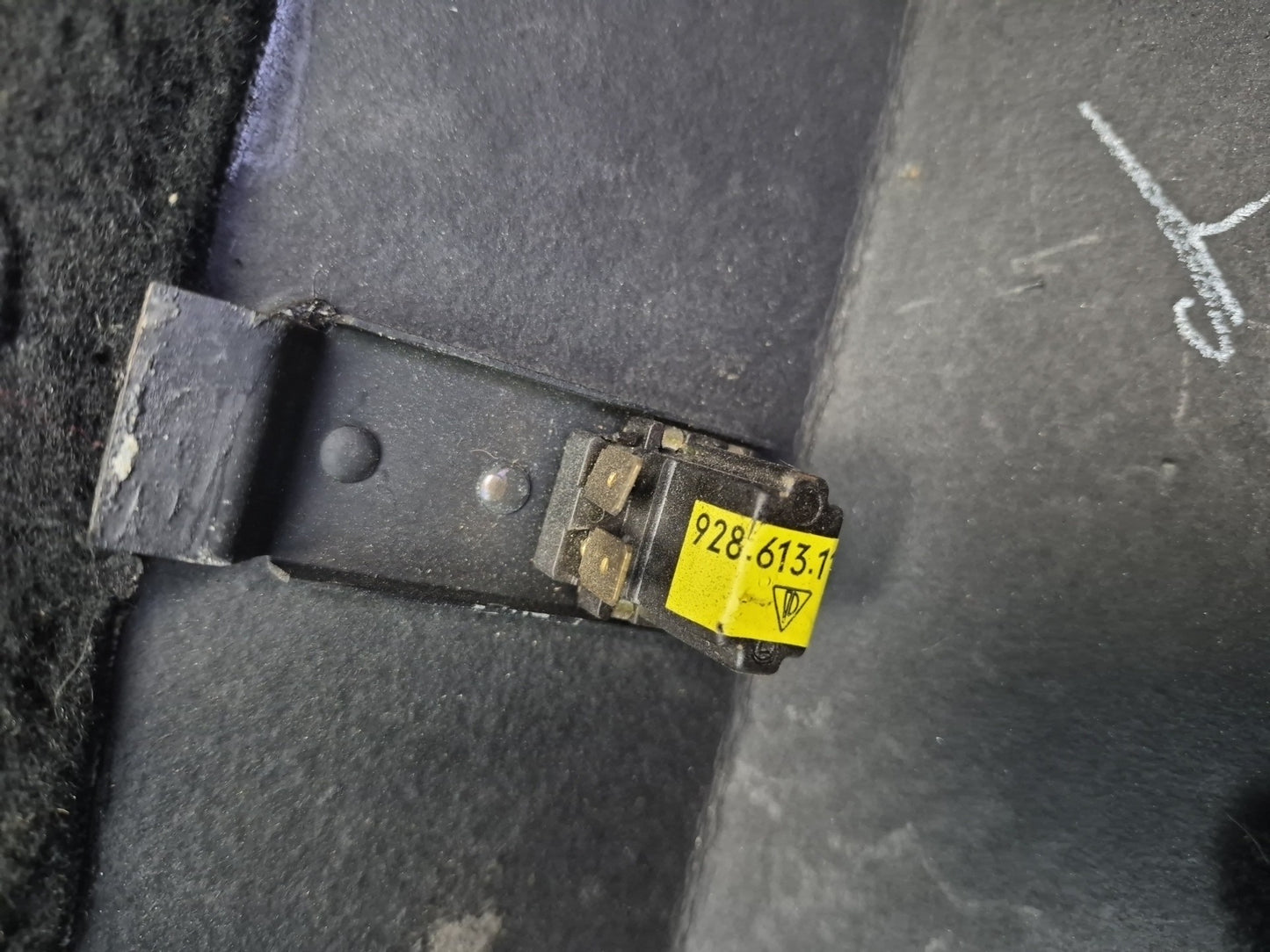 1984-1995 Porsche 928 Left & Right Side Carpet Trim Panel w Hatch Release Switch
