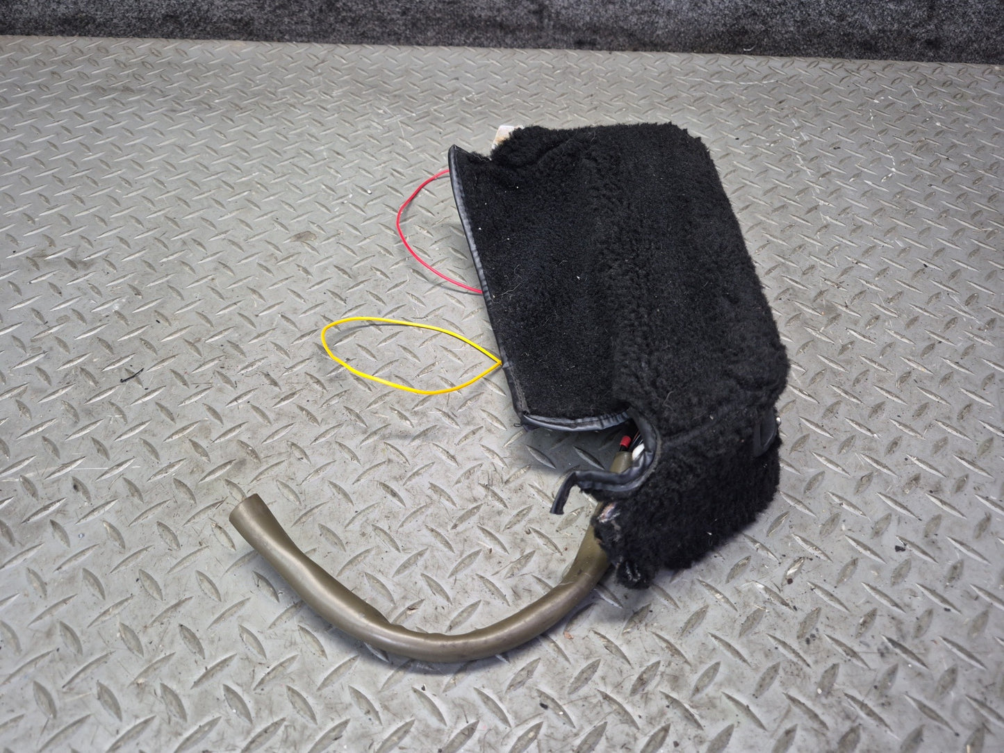 1984-1995 Porsche 928 Left & Right Side Carpet Trim Panel w Hatch Release Switch