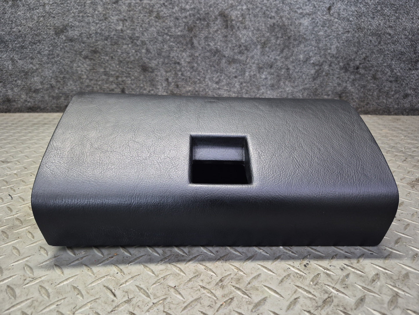1984-1991 Porsche 928 Dash Glove Box Compartment Storage Door Lid