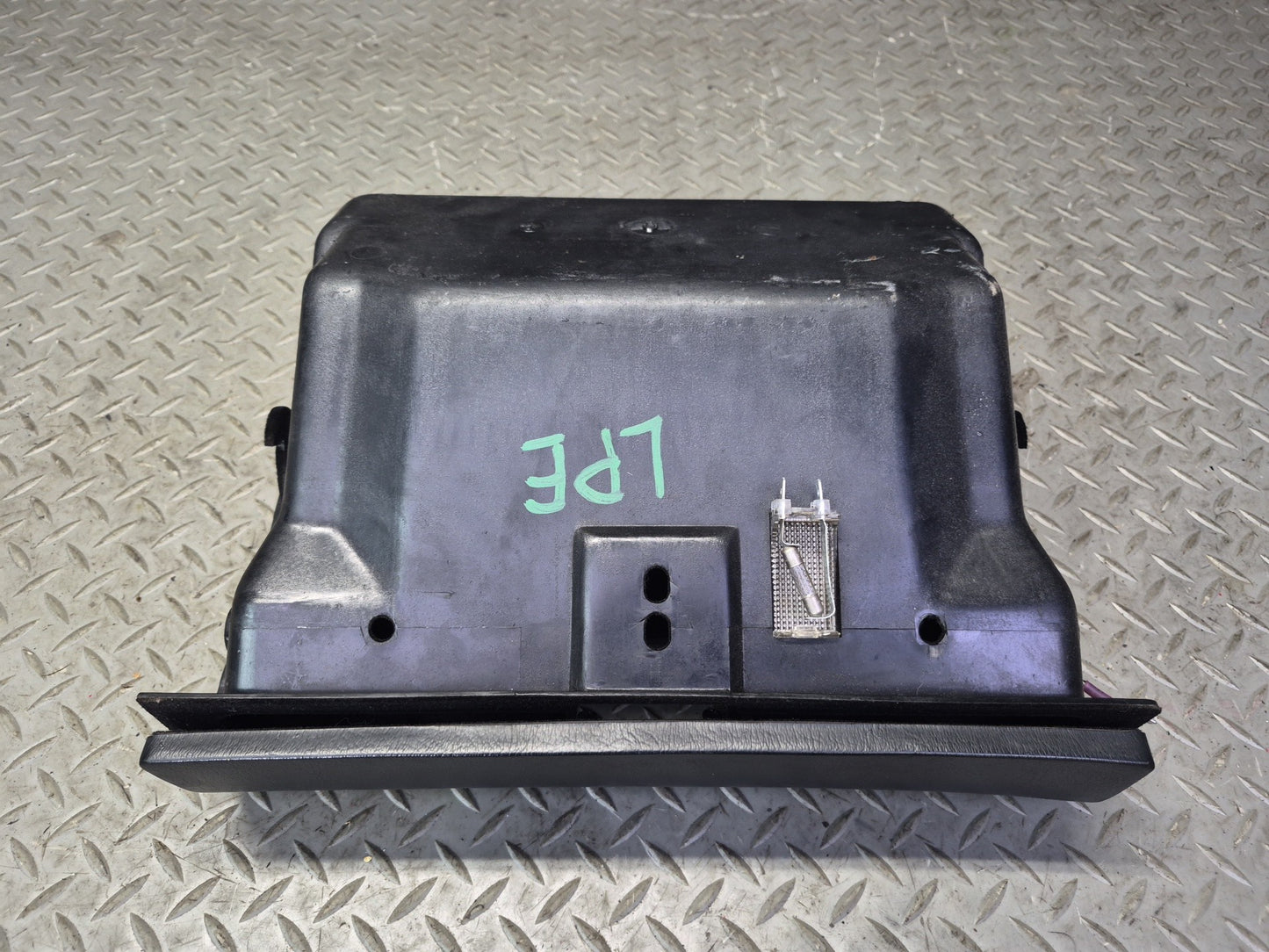1984-1991 Porsche 928 Dash Glove Box Compartment Storage Door Lid