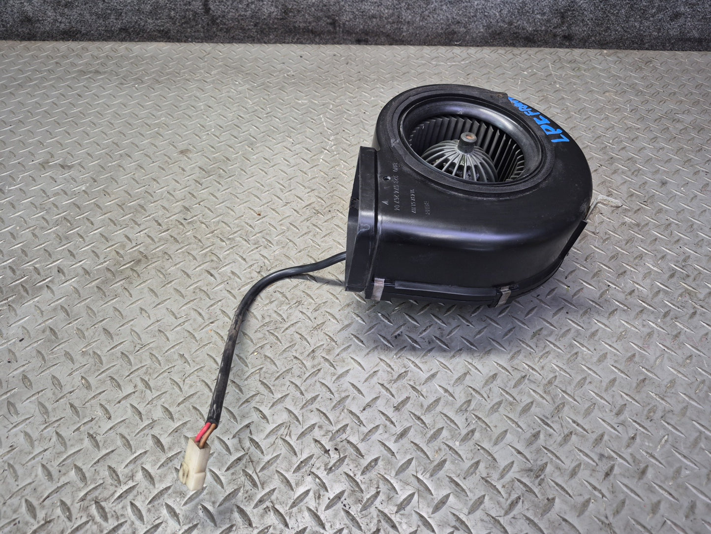 1984-1991 Porsche 928 A/C Heater Blower Motor Fan 92857426704