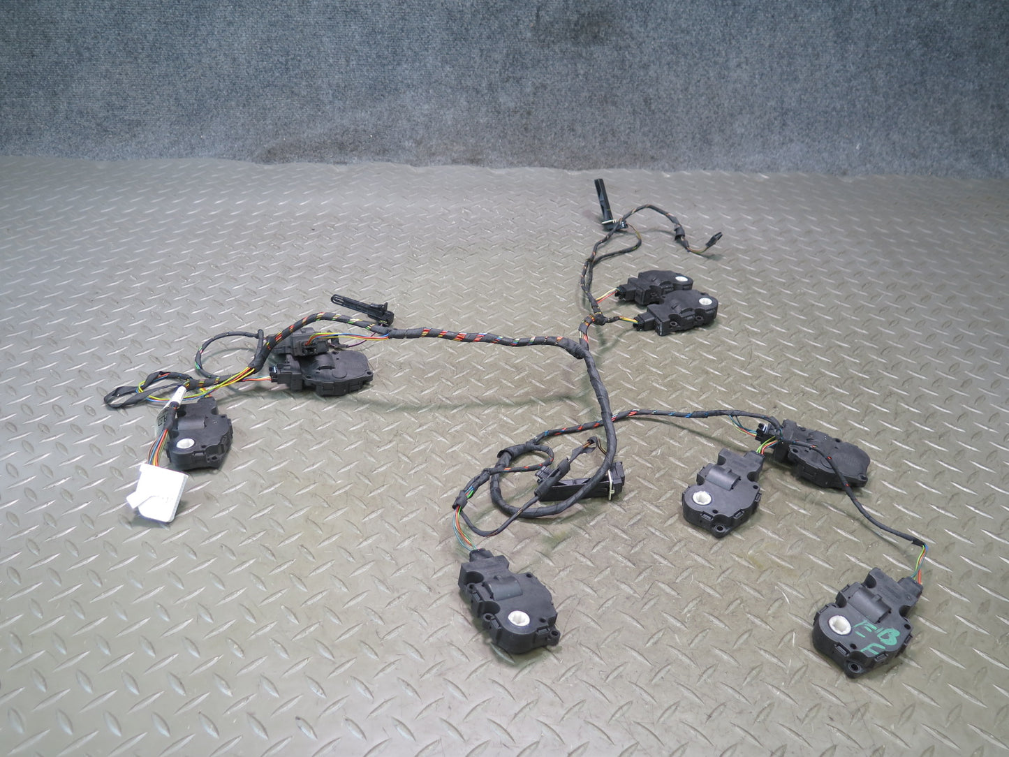 2015-2020 BMW F80 F82 F83 M3 M4 A/C Heater Flap Actuator Motor Wiring Set