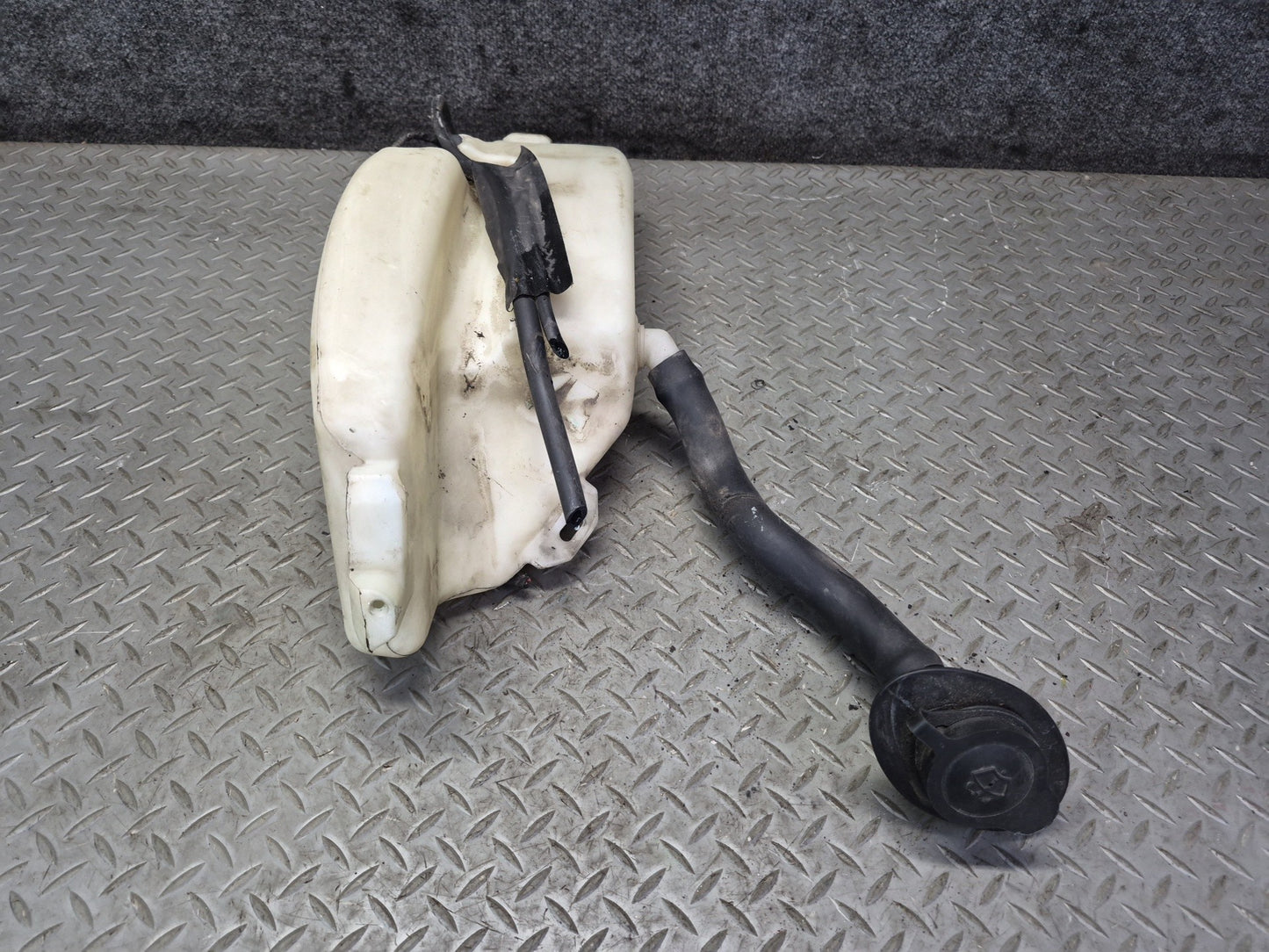 03-10 Bentley Continental GT Windshield Washer Fluid Reservoir Tank w Pump