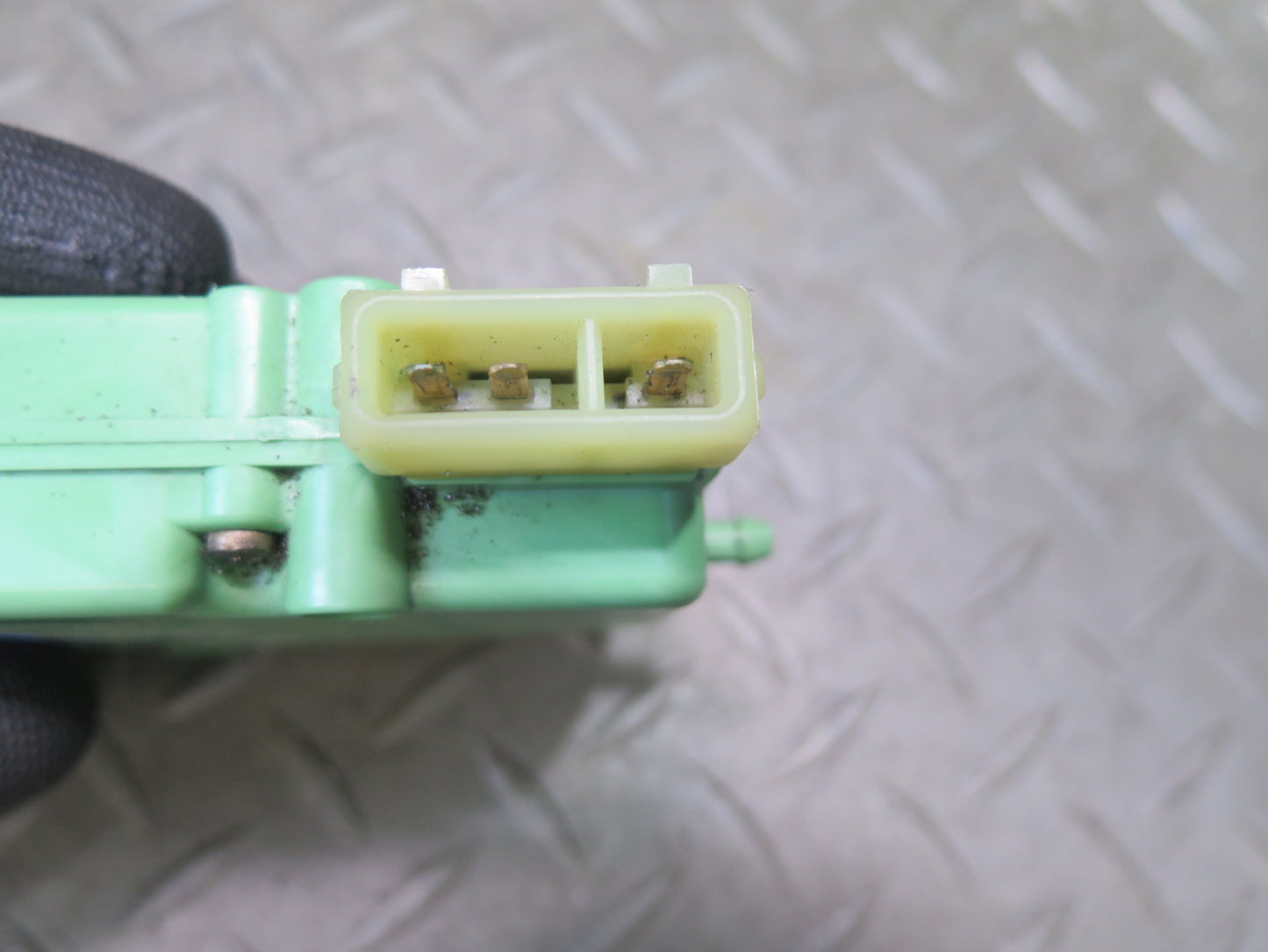 97-03 VW Eurovan T4 Rear Door Lock Central Locking Motor Actuator 701959783 OEM