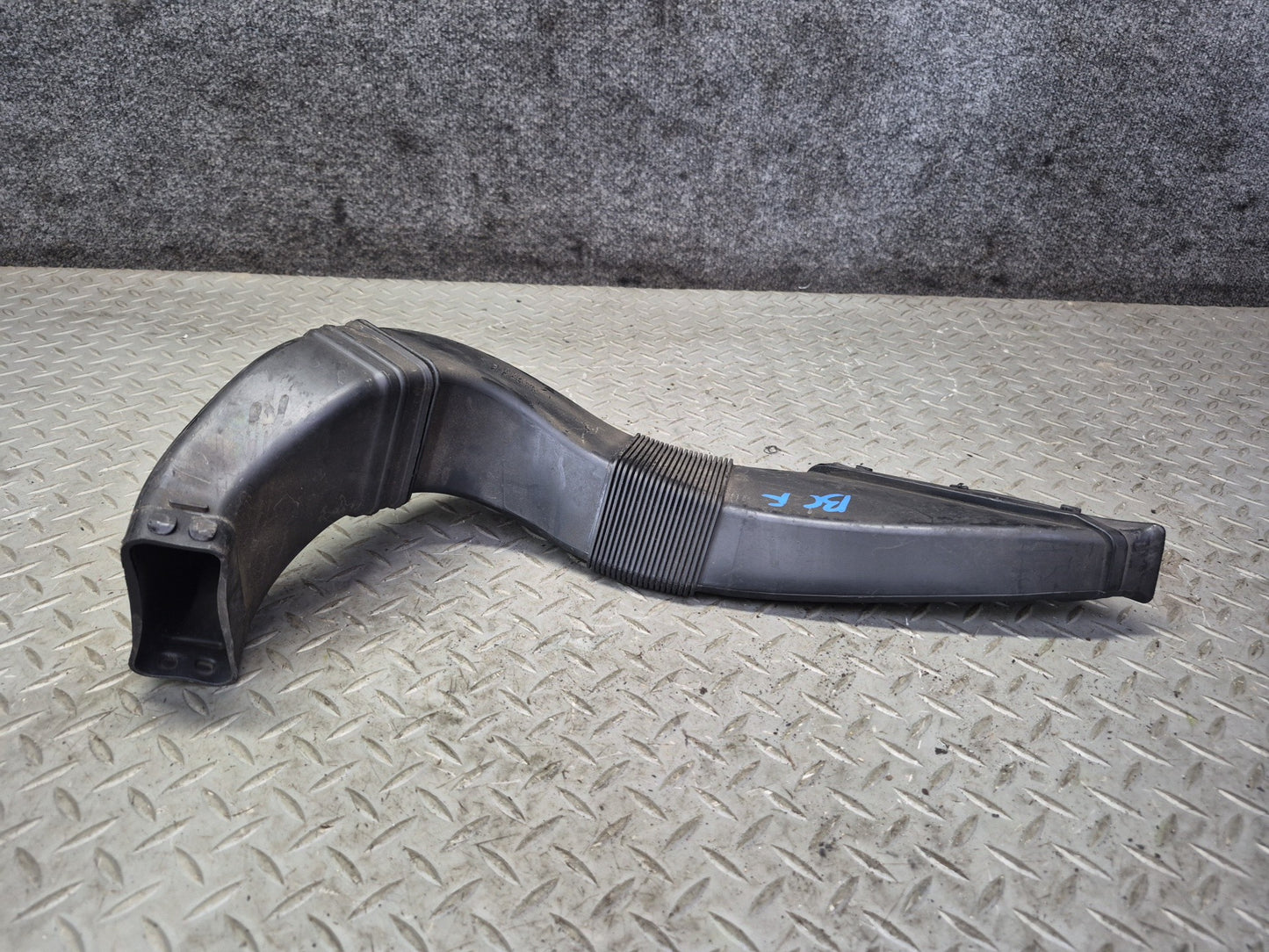 03-10 Bentley Continental GT Left & Right Air Intake Hose Pipe Line Set of 2