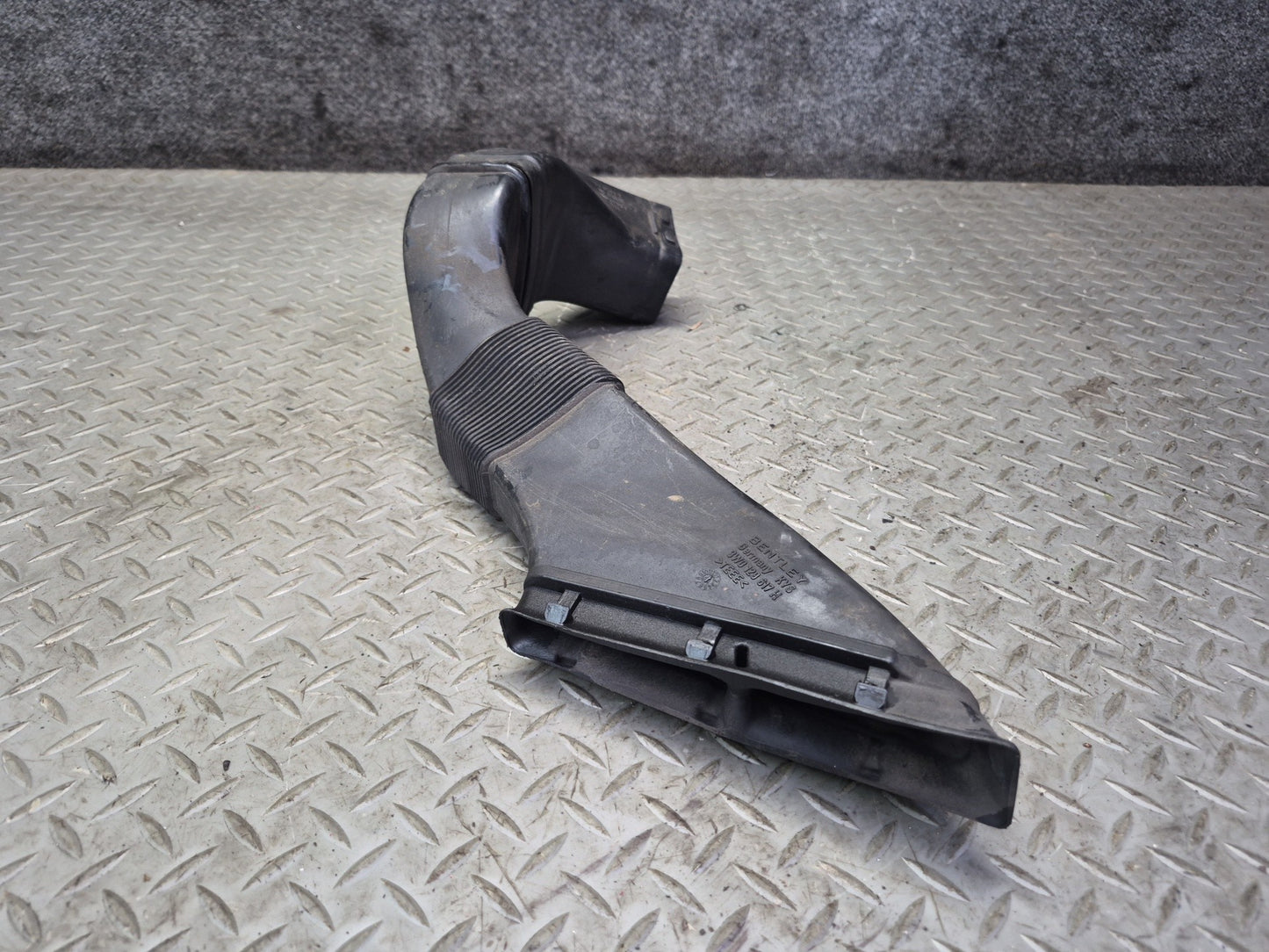 03-10 Bentley Continental GT Left & Right Air Intake Hose Pipe Line Set of 2