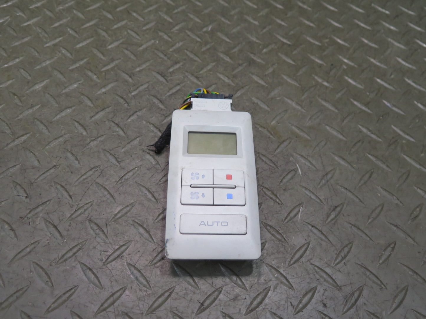 99-03 VW Eurovan MV T4 Rear A/C Heater Climate Control Switch 7D0907049 OEM