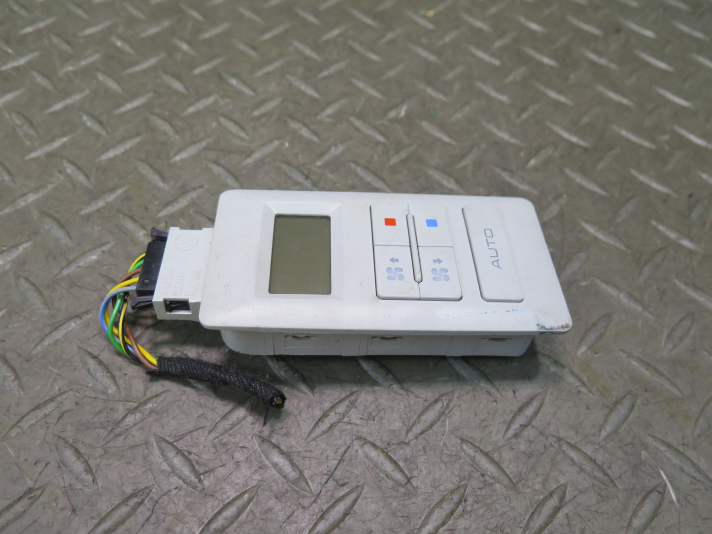 99-03 VW Eurovan MV T4 Rear A/C Heater Climate Control Switch 7D0907049 OEM