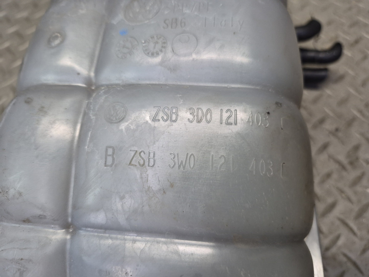 03-10 Bentley Continental GT Engine Coolant Expansion Overflow Tank 3D0121407E