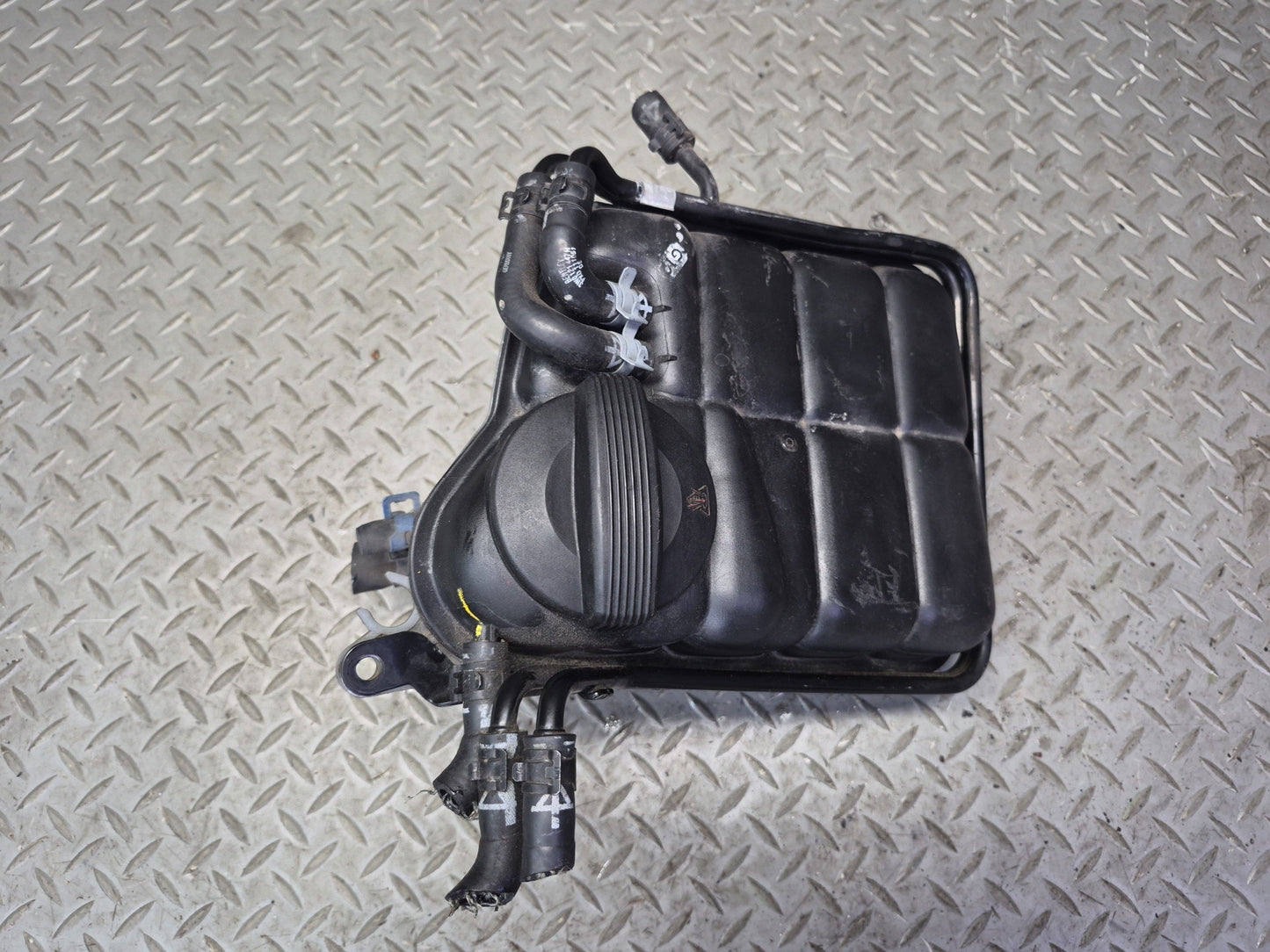 03-10 Bentley Continental GT Engine Coolant Expansion Overflow Tank 3D0121407E