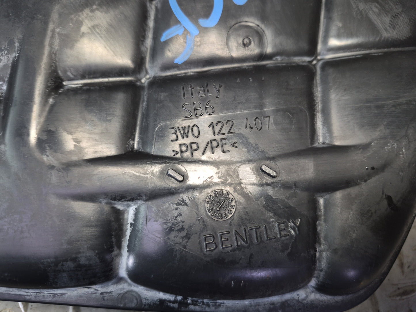 03-10 Bentley Continental GT Engine Coolant Additional Expansion Tank 3W0122407