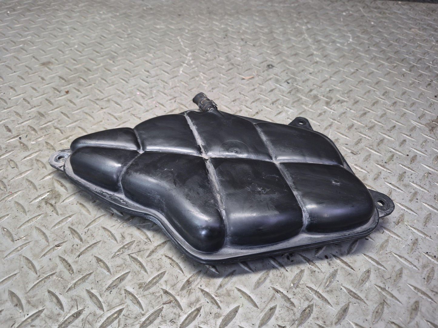 03-10 Bentley Continental GT Engine Coolant Additional Expansion Tank 3W0122407