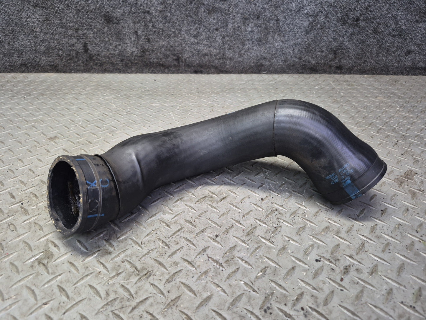 03-10 Bentley Continental GT Right Intercooler Hose Pipe Line 3W0145838D