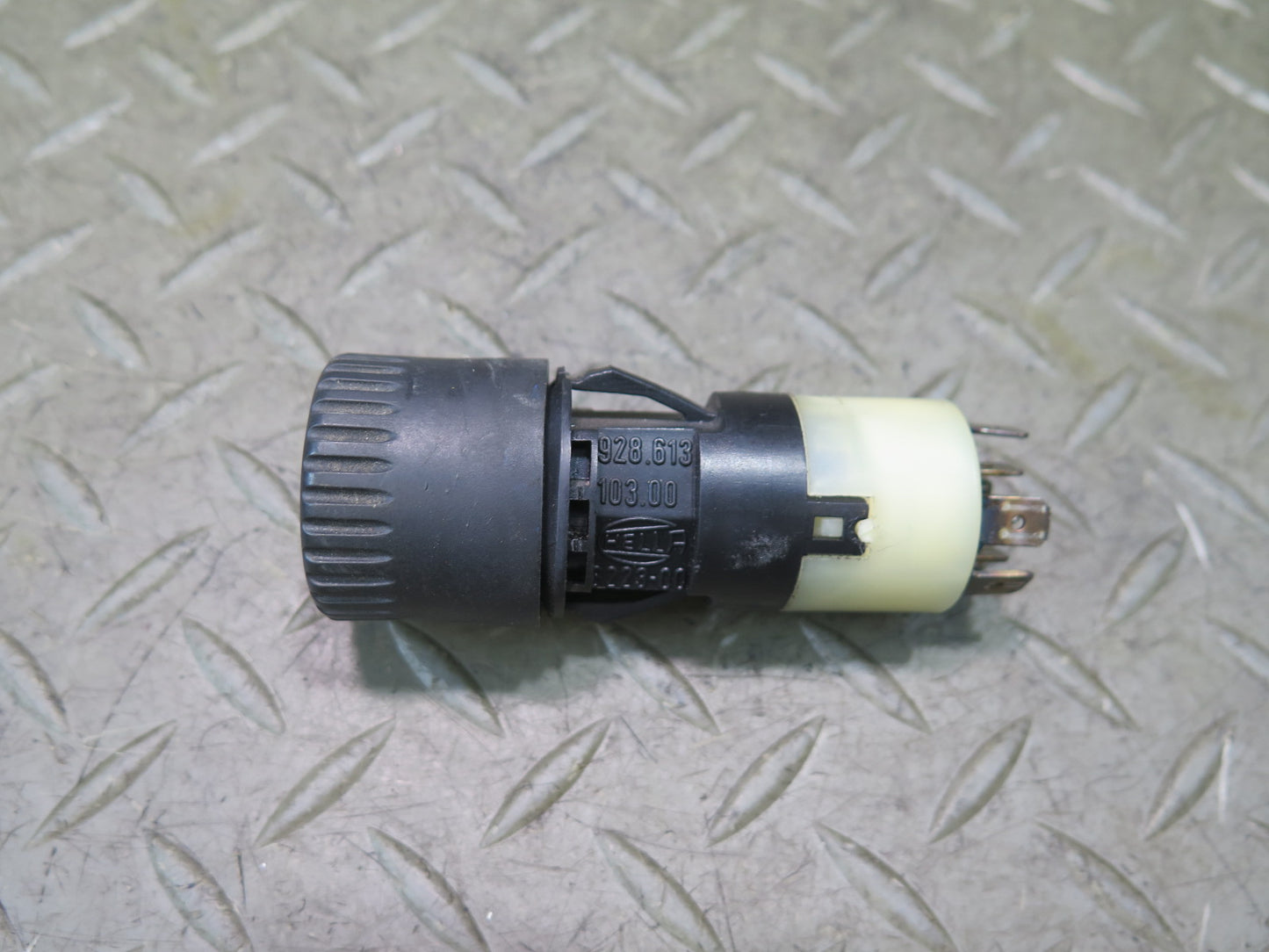 1985-1986 Porsche 928 Headlight Light Lamp Control Knob Switch 92861310300