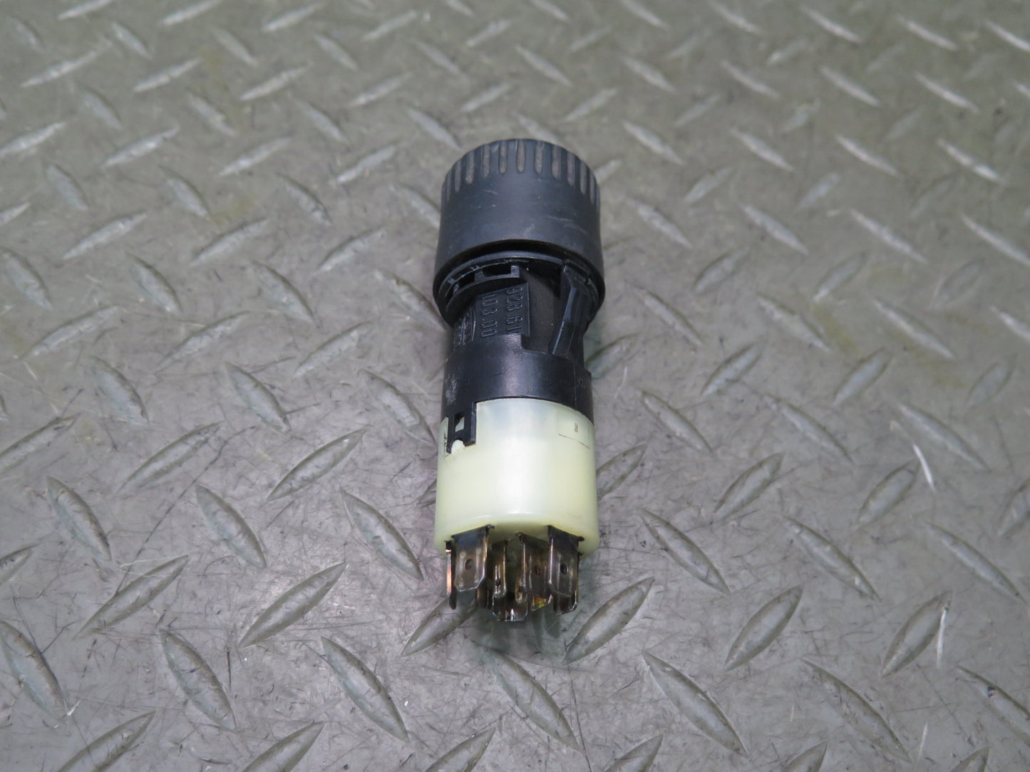 1985-1986 Porsche 928 Headlight Light Lamp Control Knob Switch 92861310300