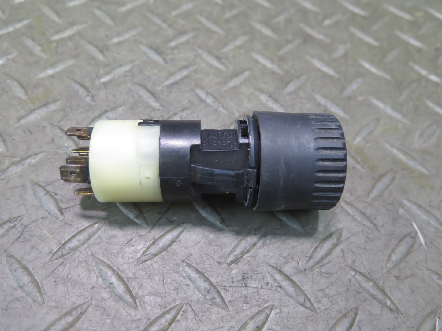 1985-1986 Porsche 928 Headlight Light Lamp Control Knob Switch 92861310300