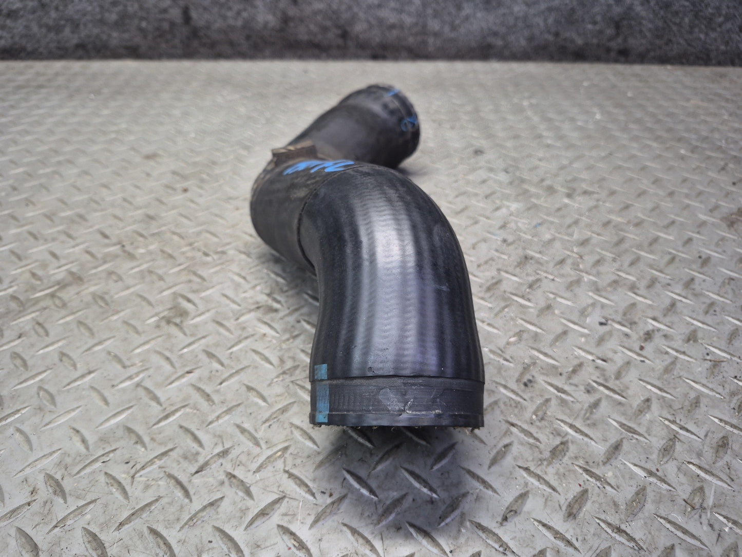 03-10 Bentley Continental GT Left Intercooler Hose Pipe Line 3W0145838F
