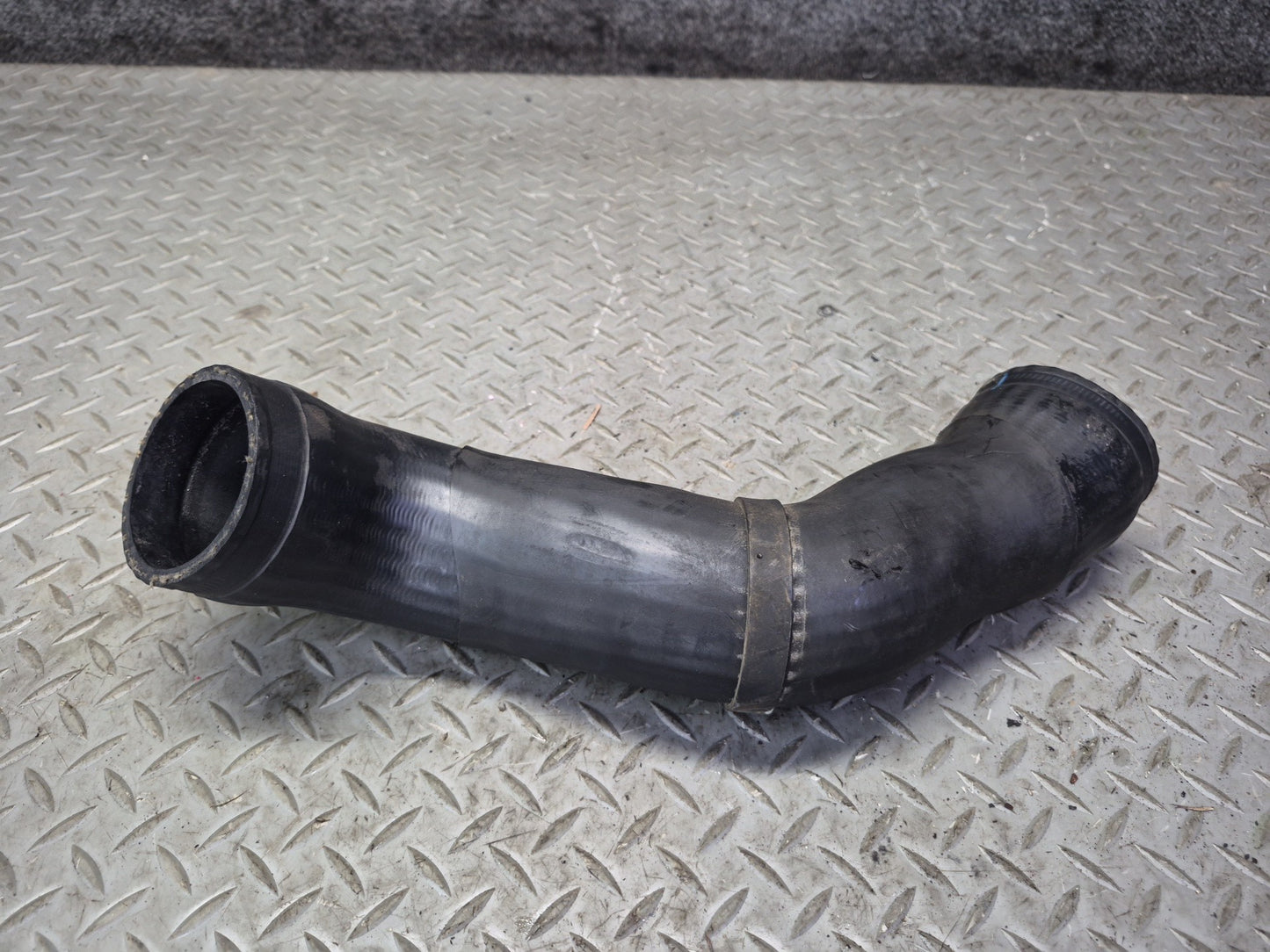 03-10 Bentley Continental GT Left Intercooler Hose Pipe Line 3W0145838F
