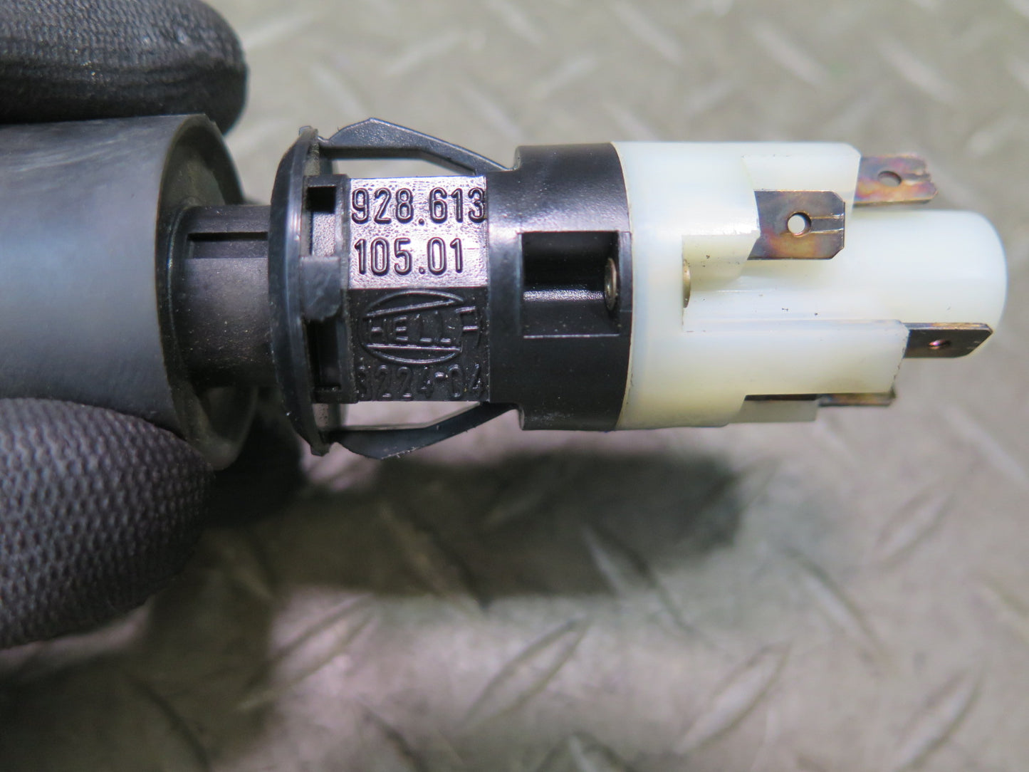 1984-1991 Porsche 928 Hazard Warning Blinker Button Switch 92861310501