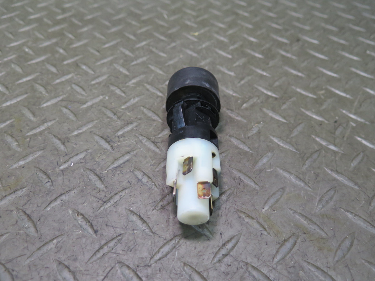 1984-1991 Porsche 928 Hazard Warning Blinker Button Switch 92861310501