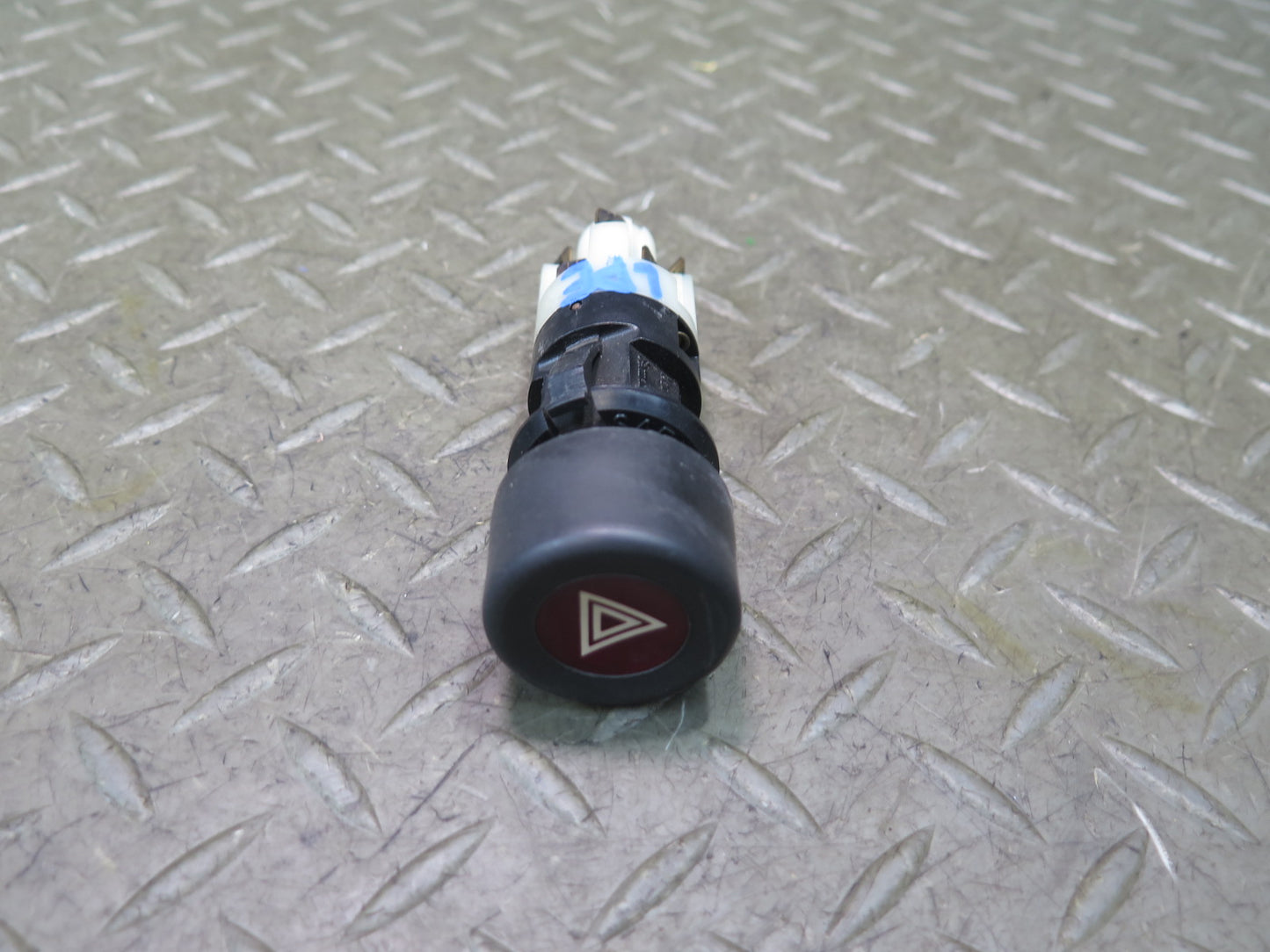 1984-1991 Porsche 928 Hazard Warning Blinker Button Switch 92861310501