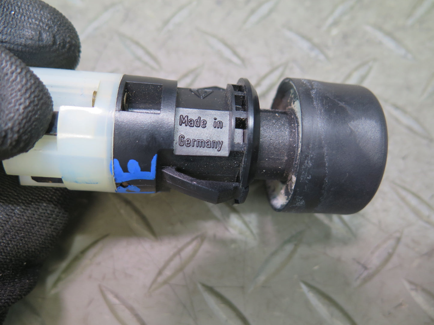 1984-1991 Porsche 928 Fog Light Lamp Button Switch 92861311100