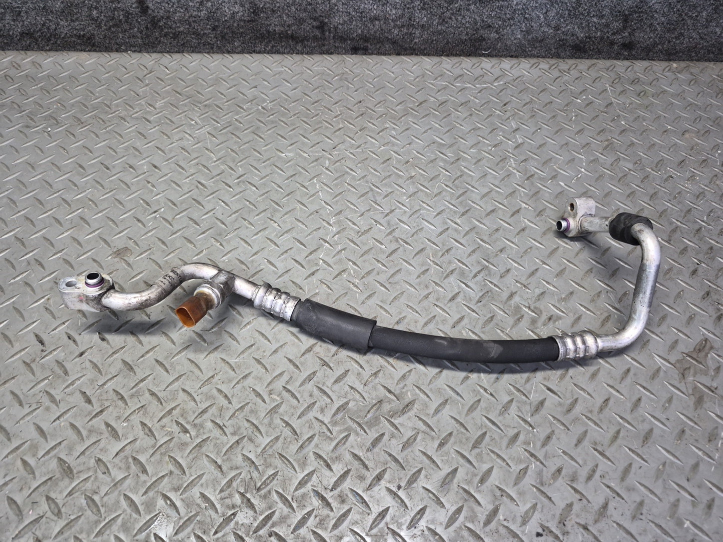 03-10 Bentley Continental GT A/C Air Condition Hose Pipe Line