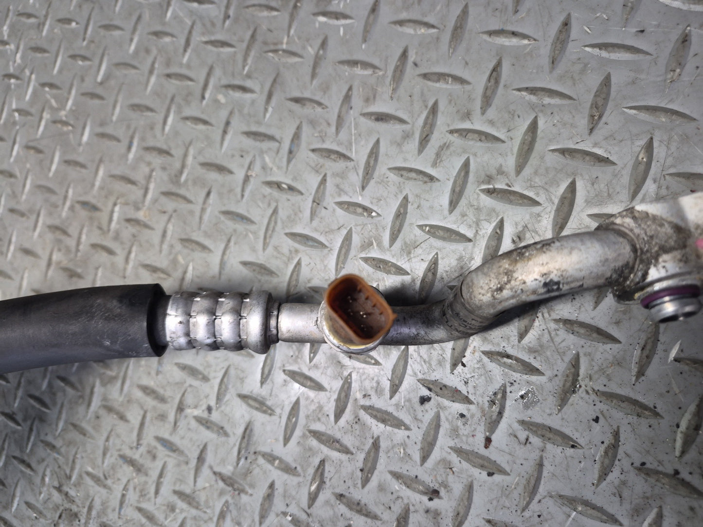 03-10 Bentley Continental GT A/C Air Condition Hose Pipe Line