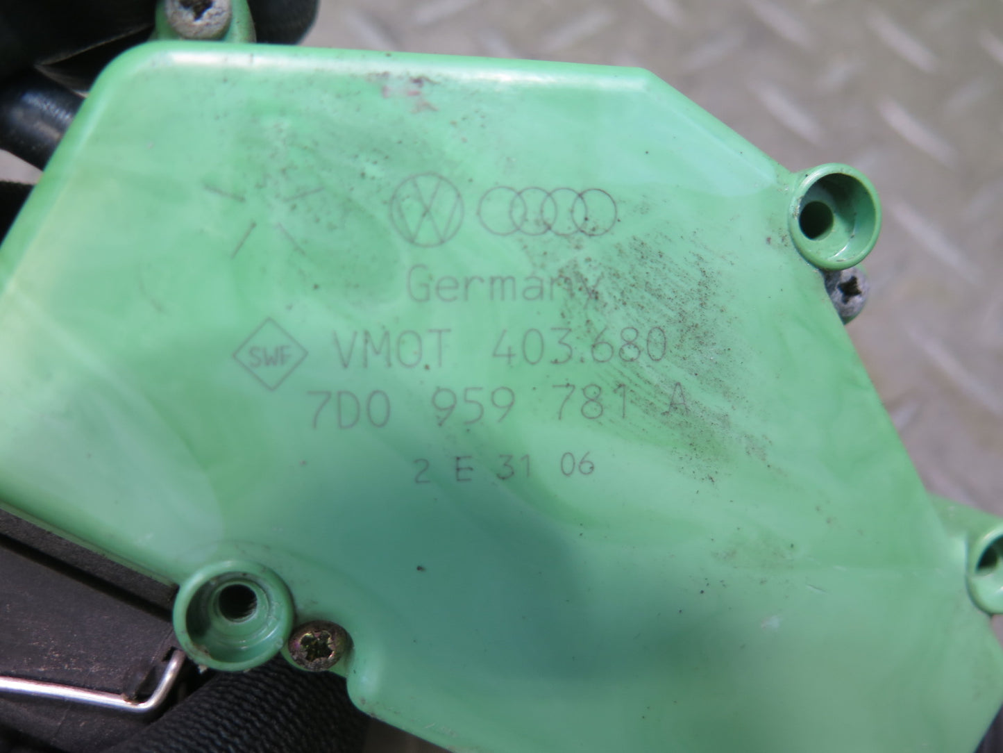 97-03 VW Eurovan T4 Door Lock Central Locking Motor Actuator 7D0959781A OEM