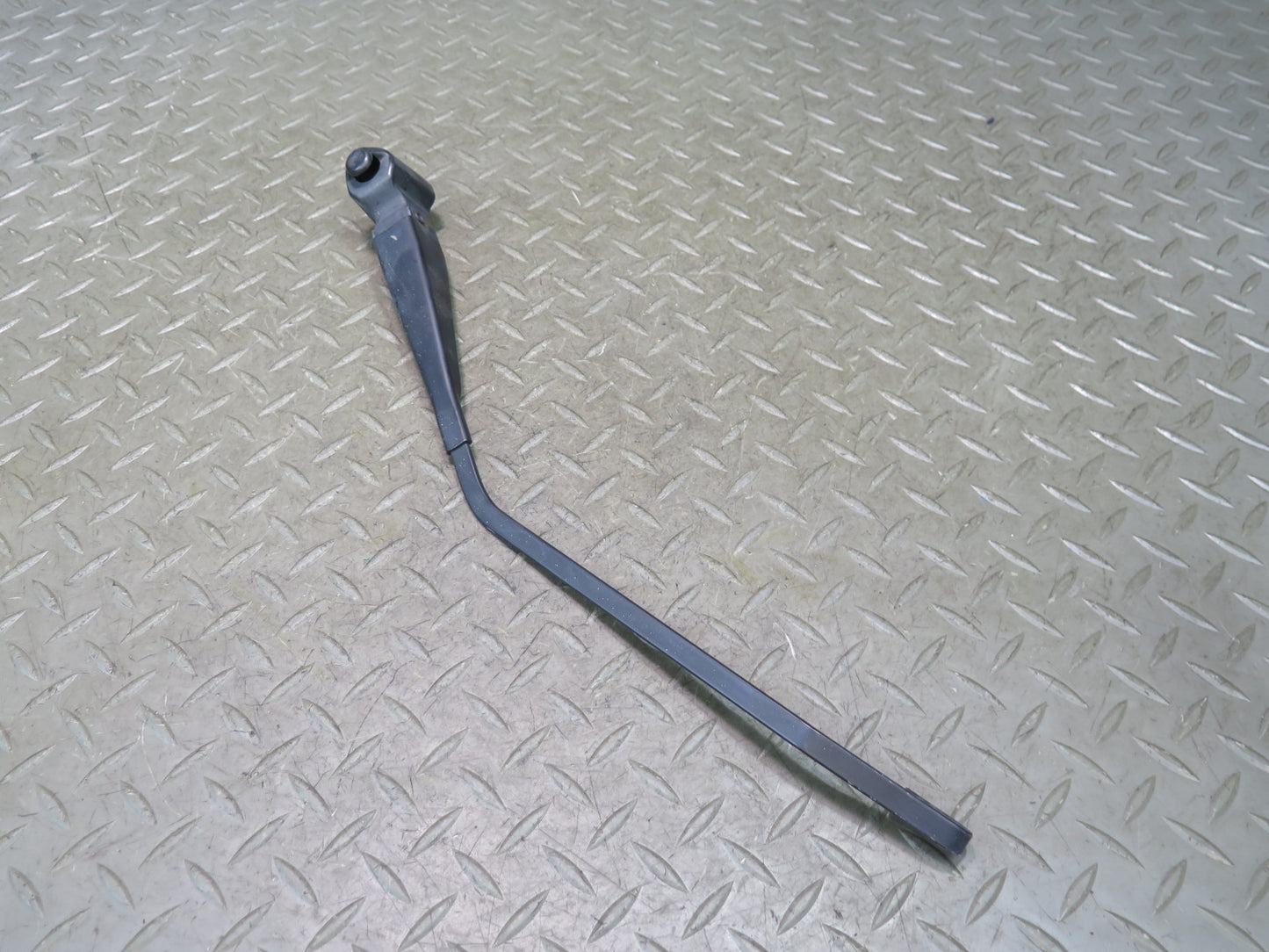 99-03 Volkswagen VW Eurovan T4 Rear Tailgate Wiper Arm 701955707 OEM