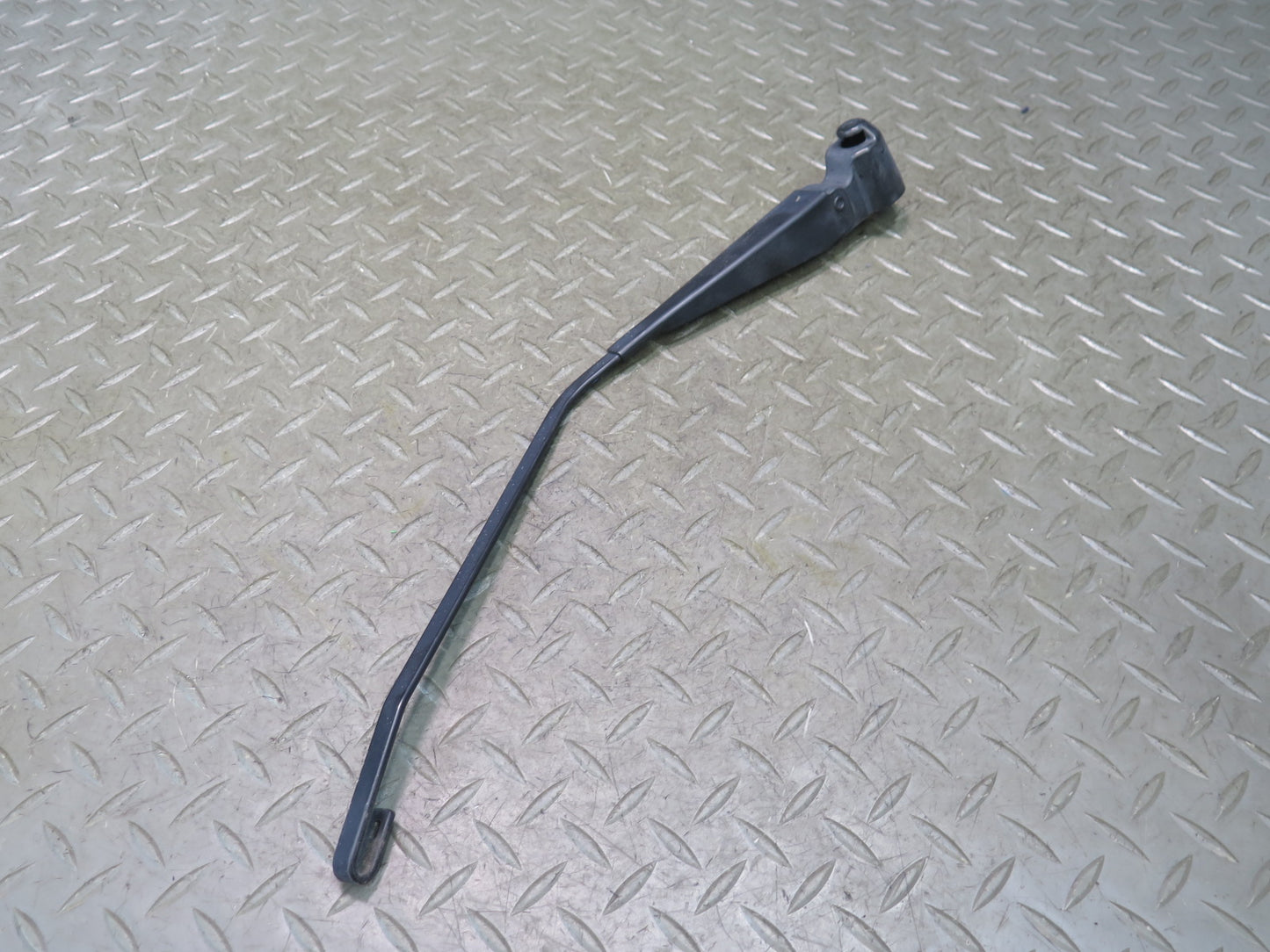 99-03 Volkswagen VW Eurovan T4 Rear Tailgate Wiper Arm 701955707 OEM