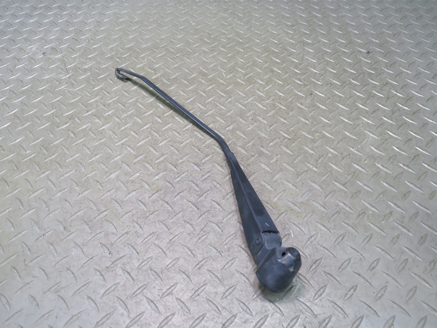 99-03 Volkswagen VW Eurovan T4 Rear Tailgate Wiper Arm 701955707 OEM