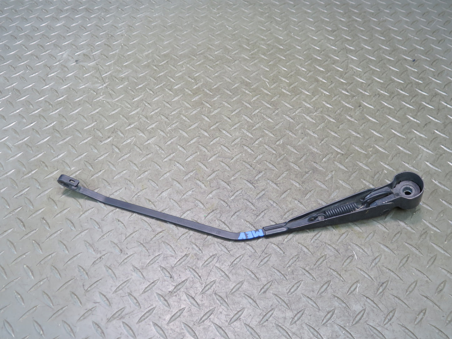 99-03 Volkswagen VW Eurovan T4 Rear Tailgate Wiper Arm 701955707 OEM