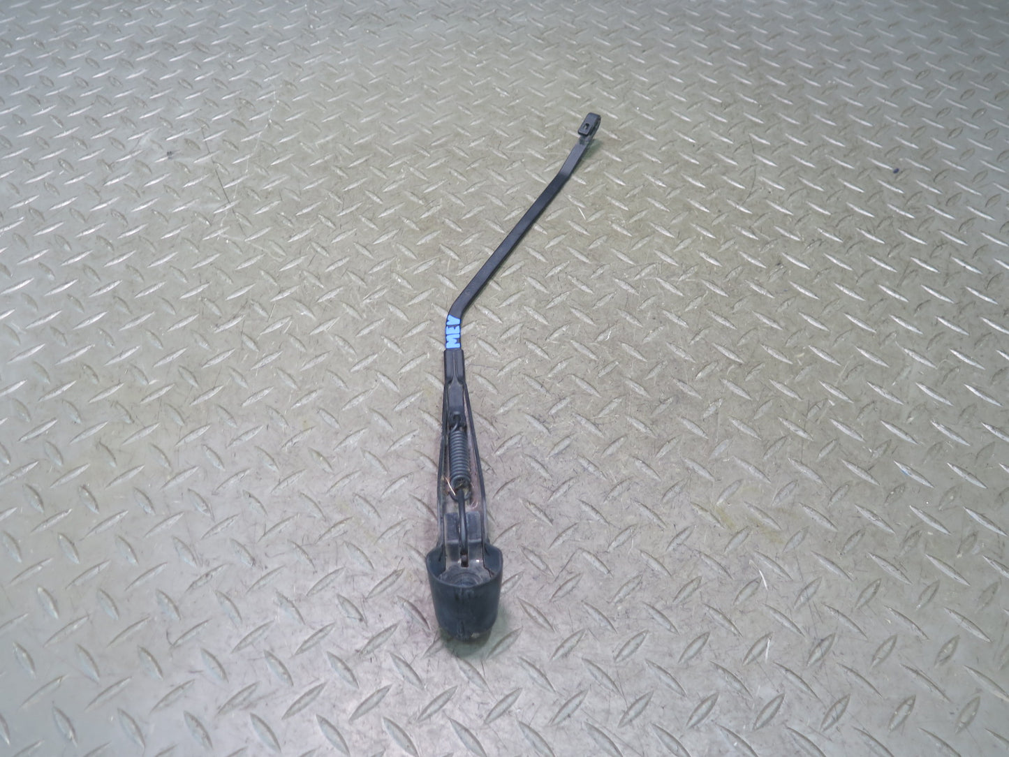 99-03 Volkswagen VW Eurovan T4 Rear Tailgate Wiper Arm 701955707 OEM