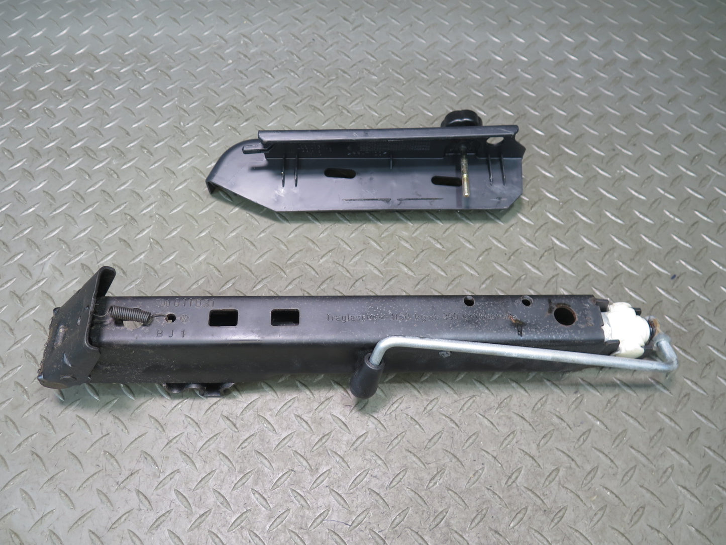 97-03 VW Eurovan T4 Emergency Spare Tire Lift Jack Screw Tool Set OEM