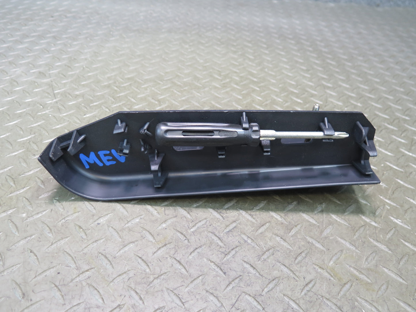 97-03 VW Eurovan T4 Emergency Spare Tire Lift Jack Screw Tool Set OEM