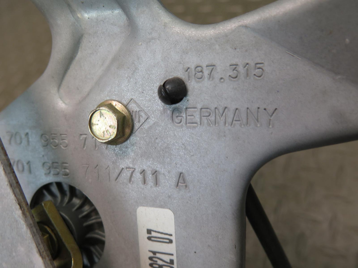 99-03 VW Eurovan T4 Rear Trunk Hatch Wiper Motor 701955713A OEM