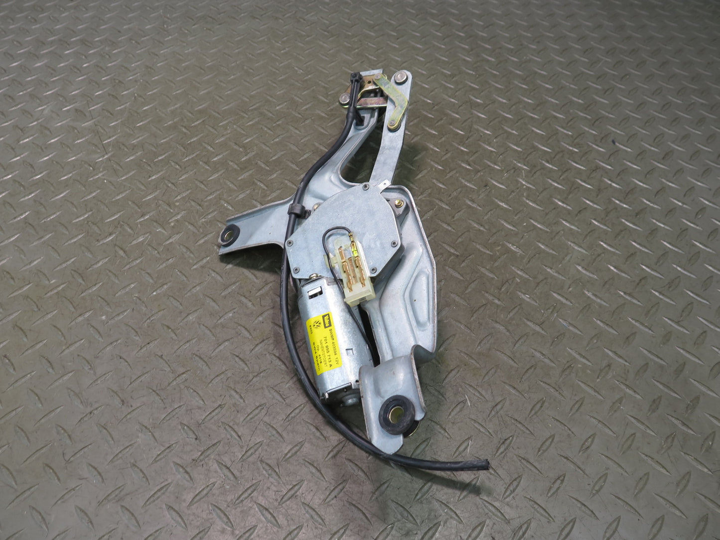 99-03 VW Eurovan T4 Rear Trunk Hatch Wiper Motor 701955713A OEM