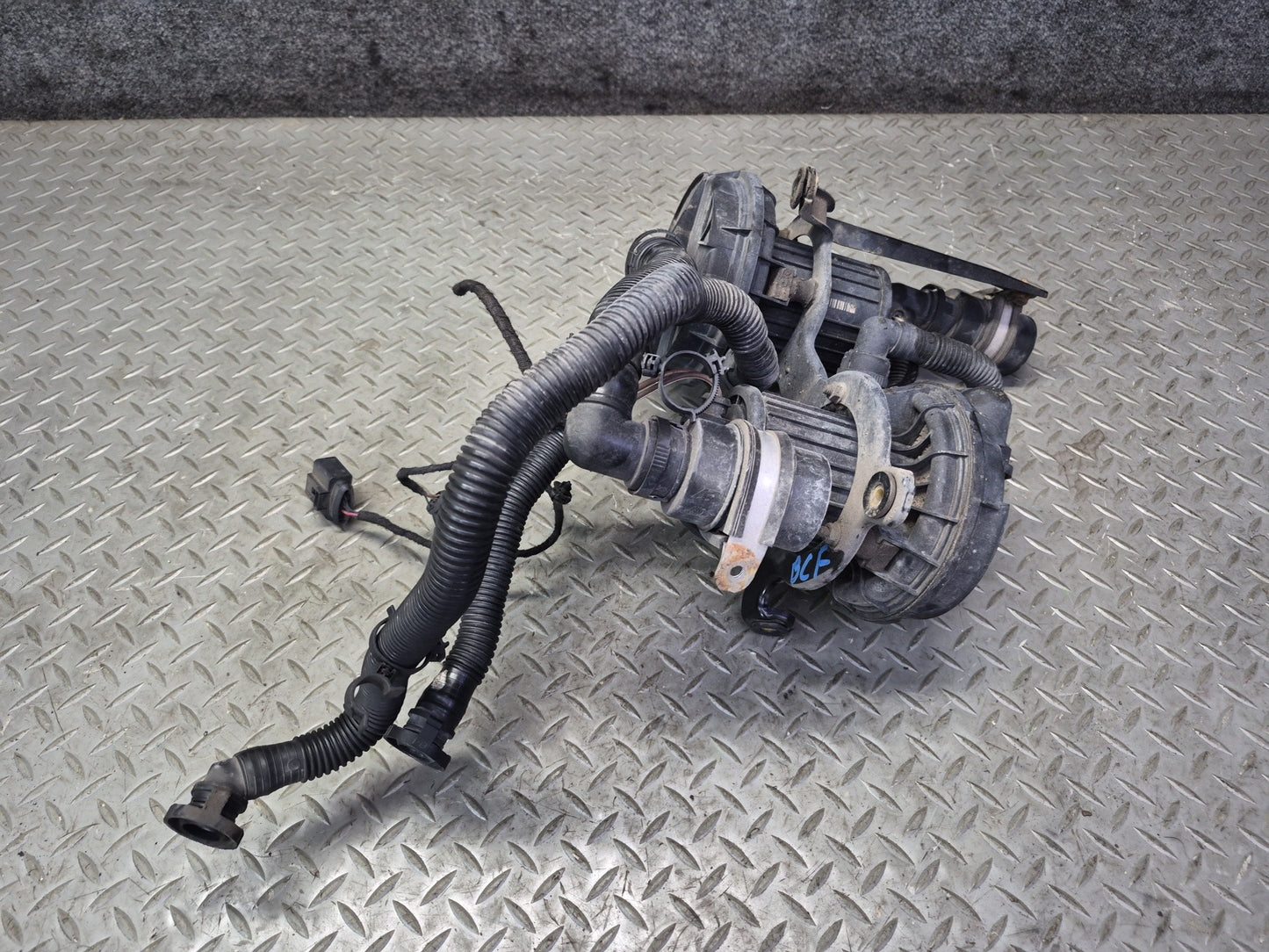 03-10 Bentley Continental GT Dual Secondary Air Injection Smog Pump 3W0131083B