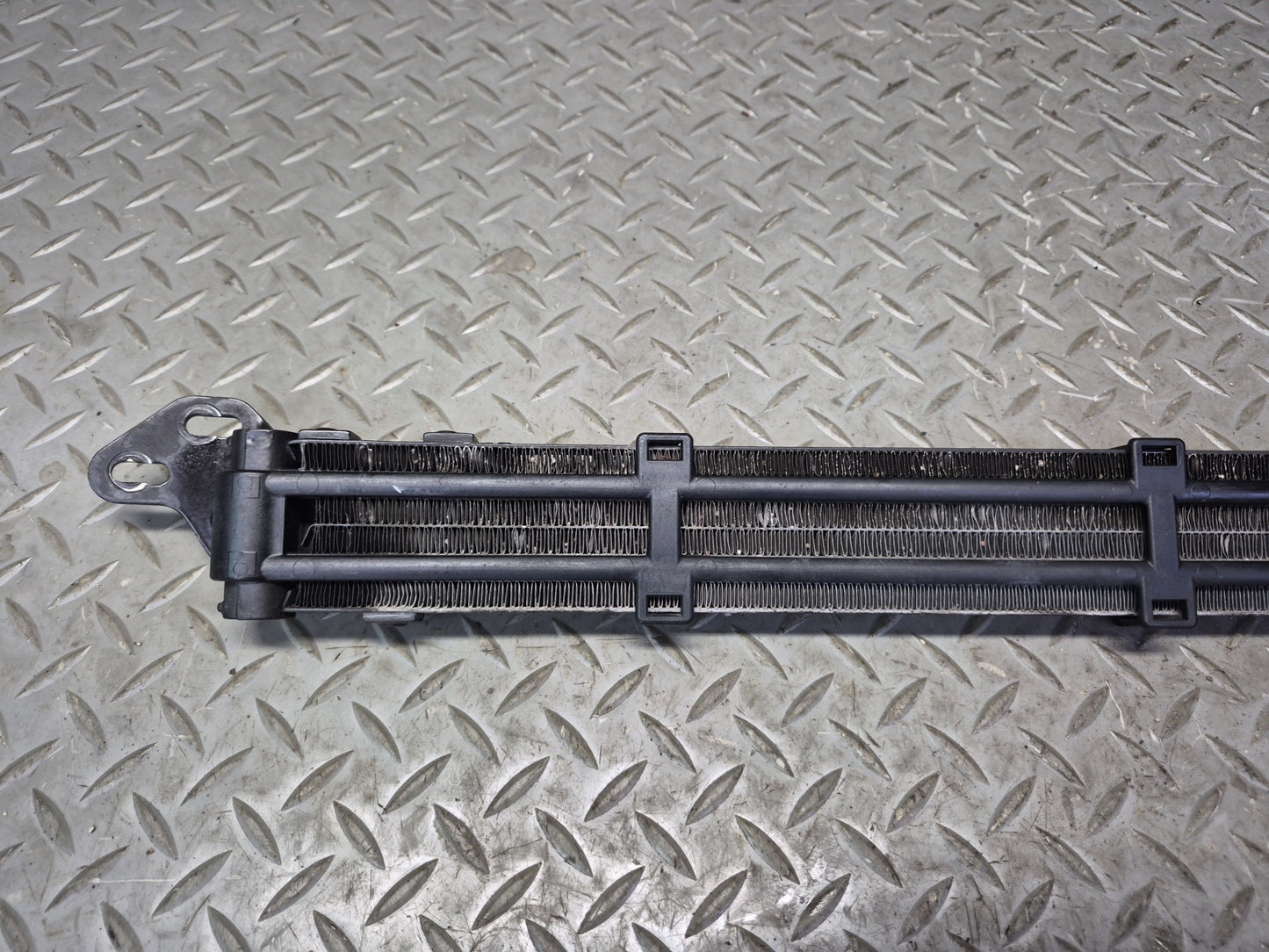 03-10 Bentley Continental GT Power Steering Oil Cooler Radiator 3W0422885A
