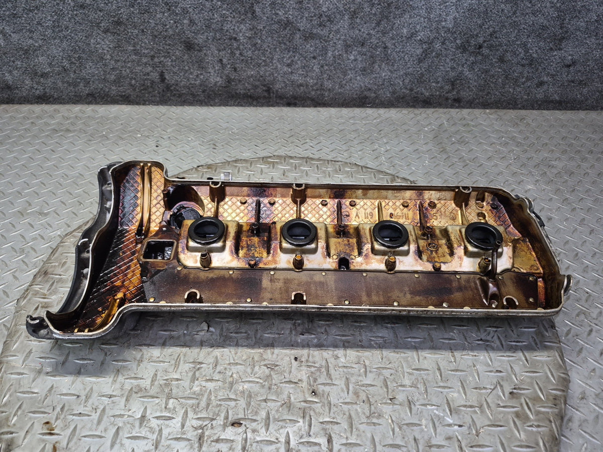 96-98 Mercedes R129 SL500 M119 Engine Motor Right Cylinder Head Valve Cover OEM
