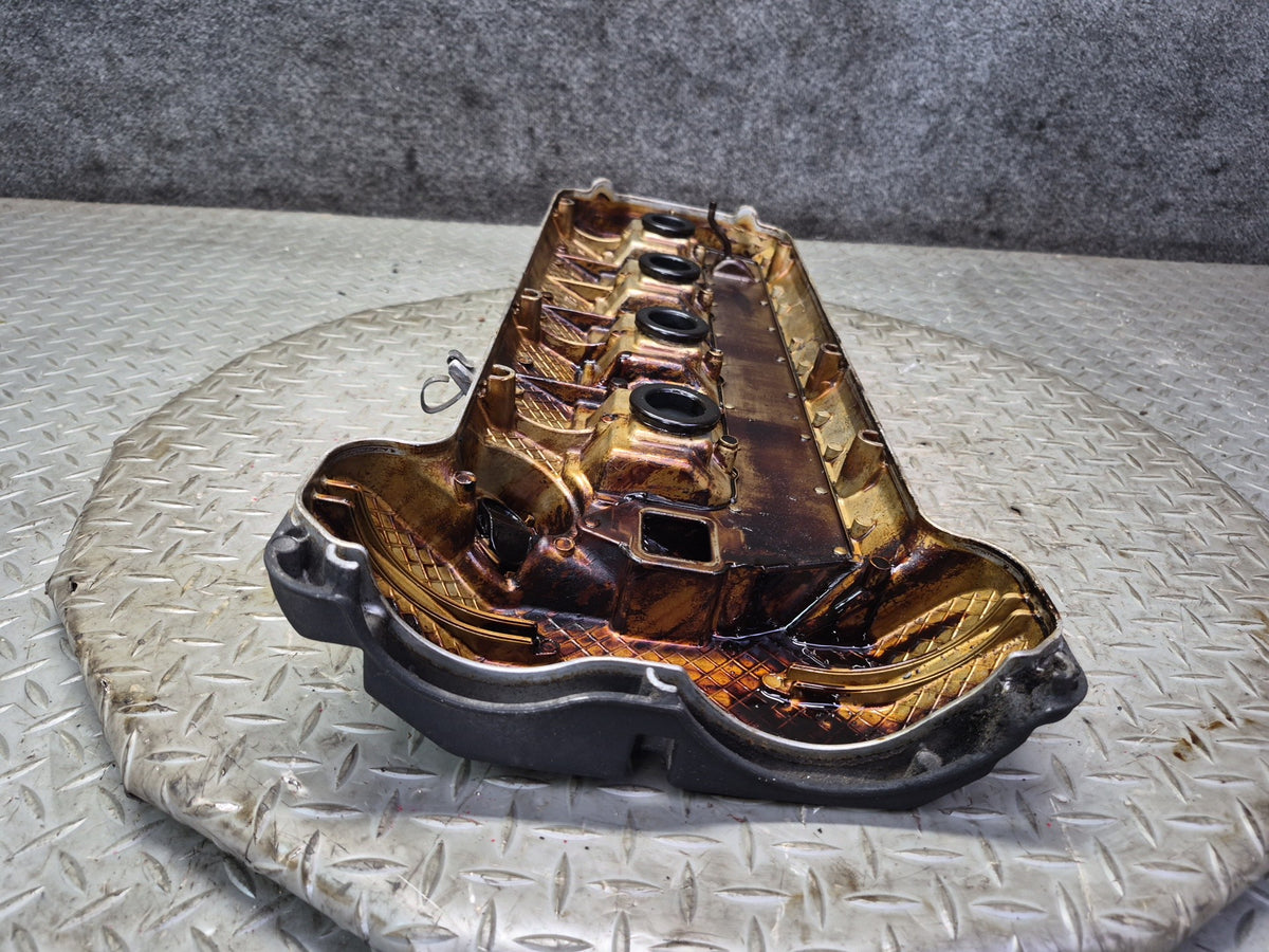 96-98 Mercedes R129 SL500 M119 Engine Motor Right Cylinder Head Valve Cover OEM